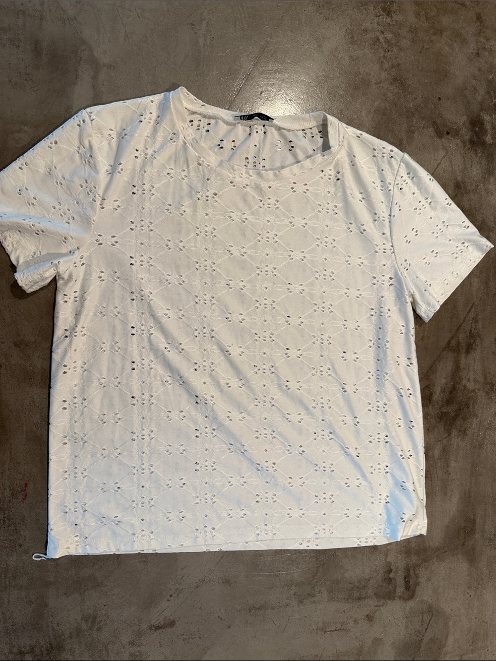 Zara White Eyelet Short Sleeve Crew Neck Top
